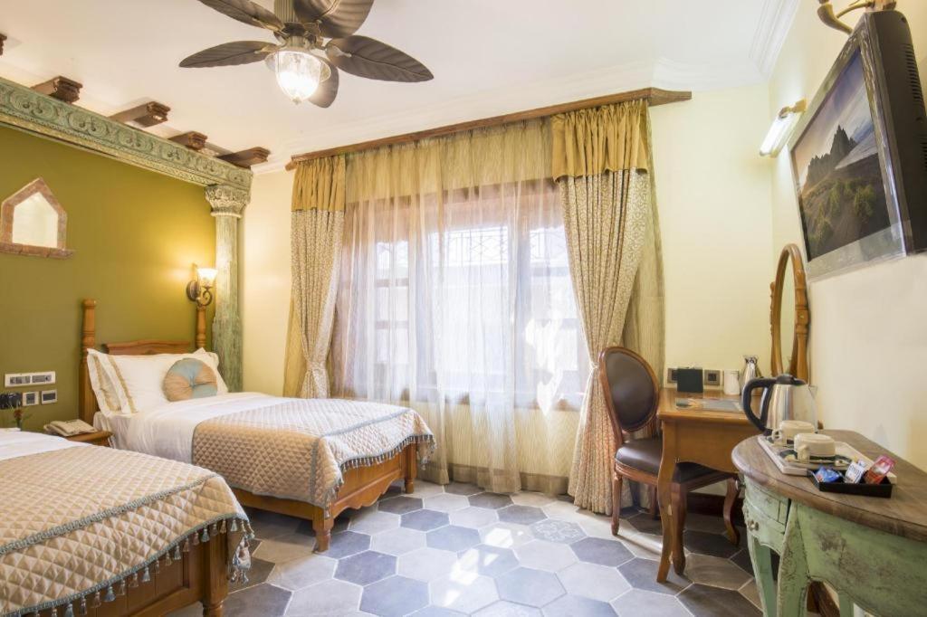 Heritage Hotel Suites And Spa Похара Екстериор снимка