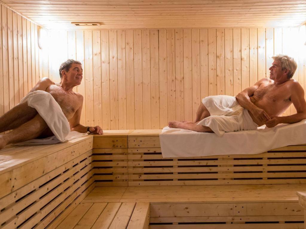 Heritage Hotel Suites And Spa Похара Екстериор снимка