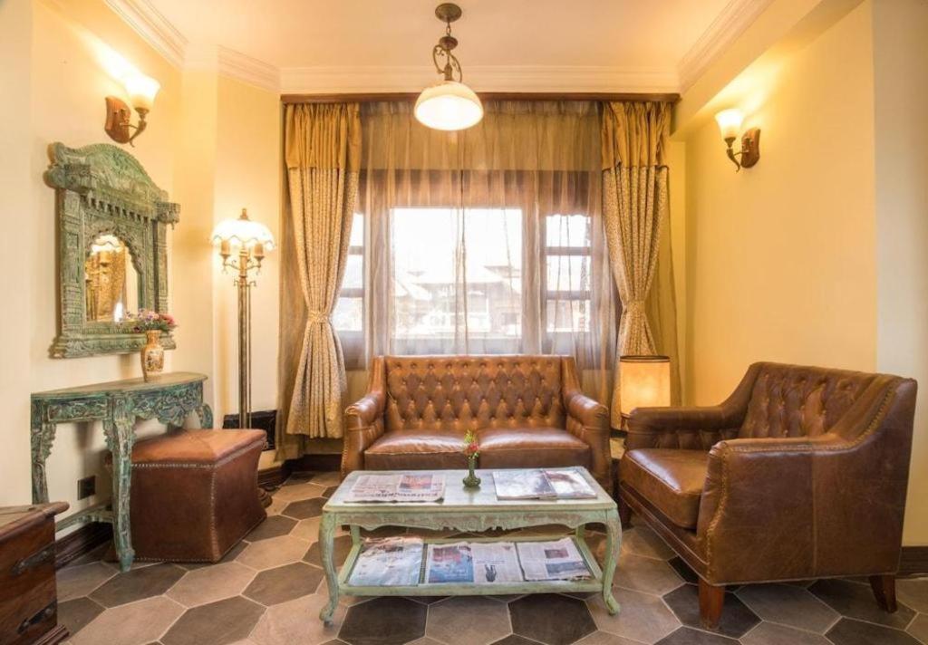 Heritage Hotel Suites And Spa Похара Екстериор снимка